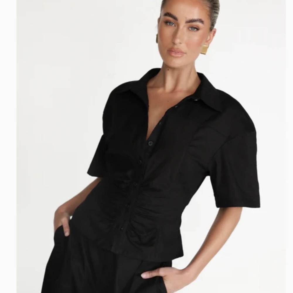 NWT Charcoal Clothing Etta Linen Top in Black - Size 4